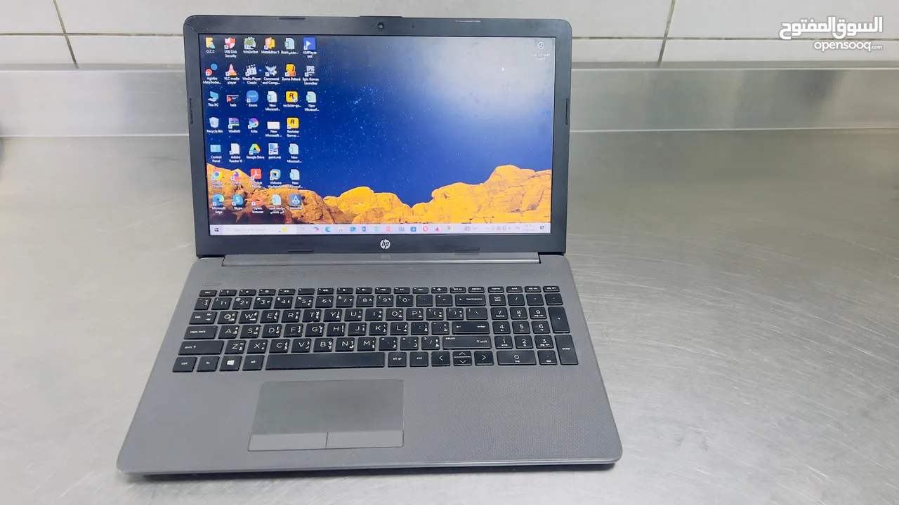 لابتوب hp , ممتاز للدراسة وألعاب يوجد خدمة توصيل داخل عمان والعقبة
