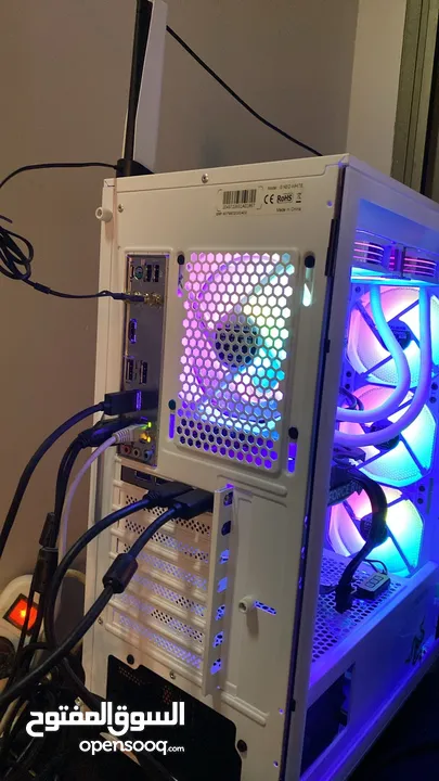 جهاز كمبيوتر شغل تصاميم و مونتاج و جيمنج