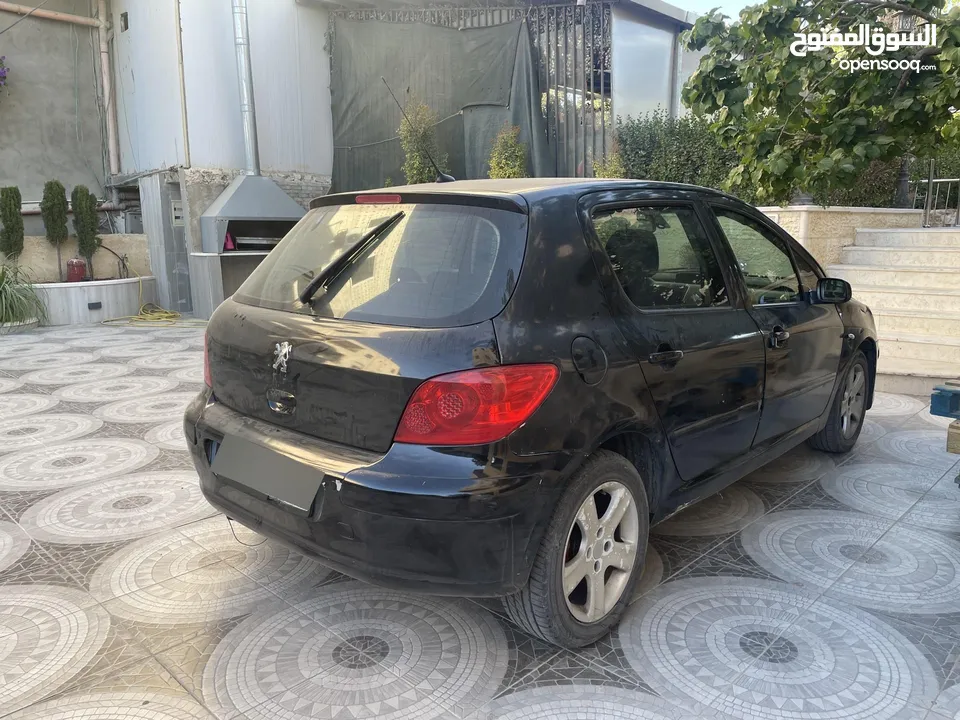سياره بيجو 307 لون اسود 2005