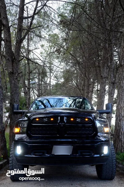 Dodge ram black edition dodge ram 2018   ممشى قليل ( غير قابل للبدل او التقسيط)