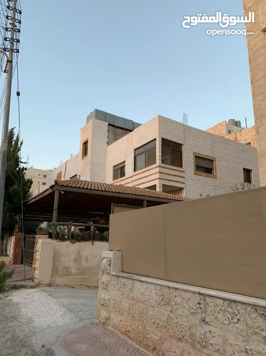 بيت في مرج الحمام بسعر مغري عباره عن عماره خاصه 3 طوابق