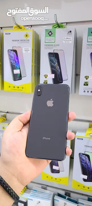 عرض خاااص : iPhone xs max 256gb هواتف نظيفة  بسعر يناسبك