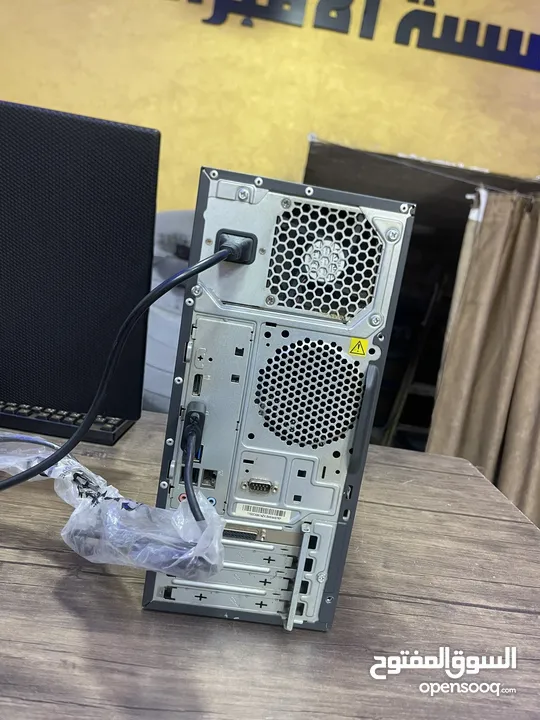 كمبيوتر لينوفو موصفات عاليه مع شاشة كبيره 22 انش Core i7 كامل مكمل