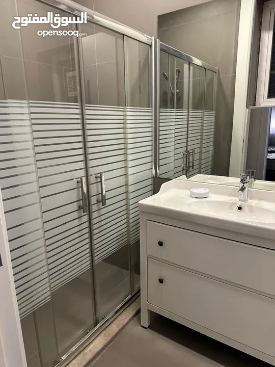 شقة مفروشة للإيجار  ( Property 42002 )-175064011