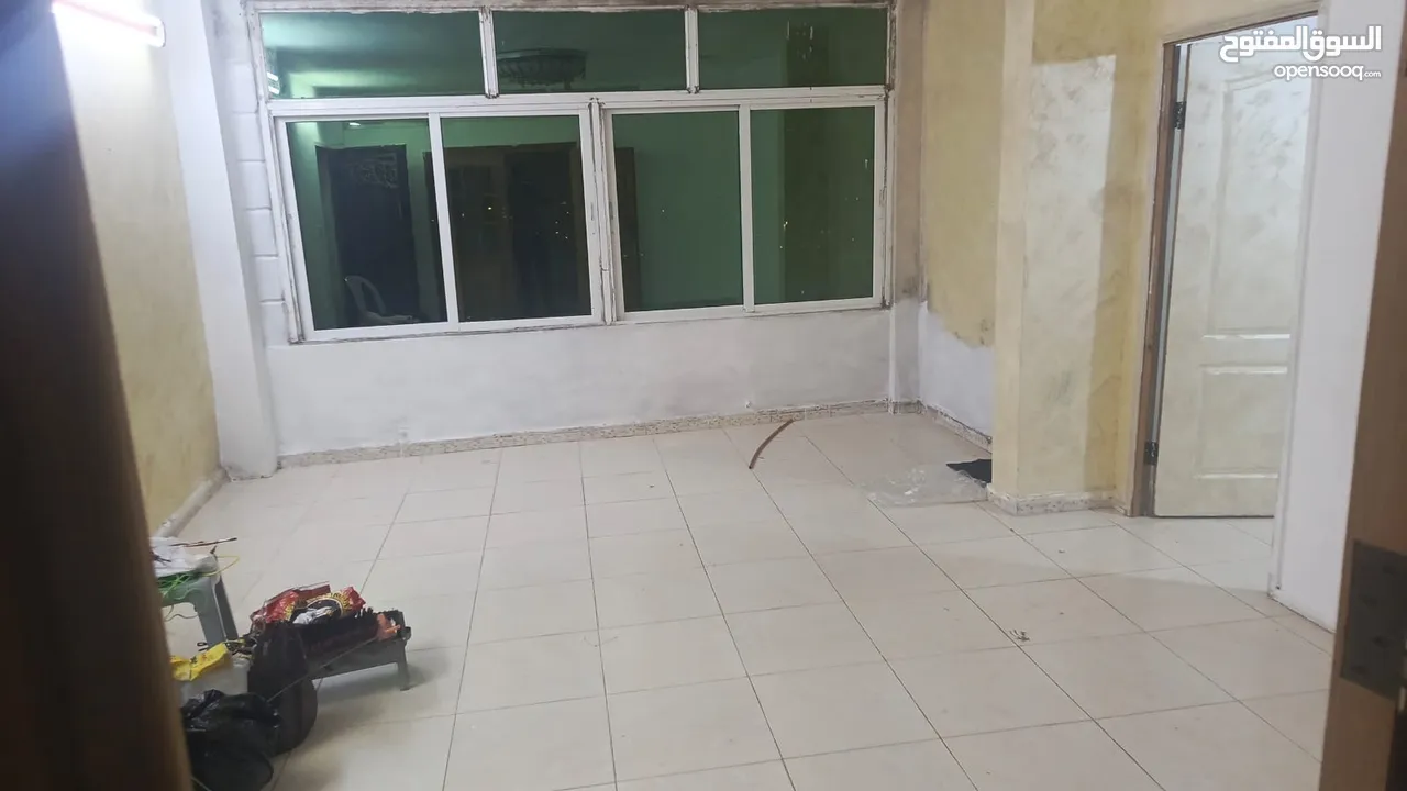 شقة غير مفروشة للايجار