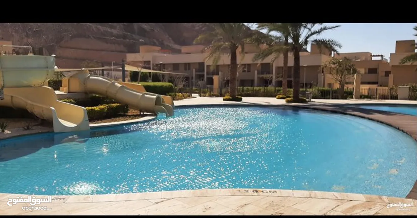 غرفة فندقيه اطلاله بحريه داخل منتجع ( قرية الراحه/ مرسى زايد )
