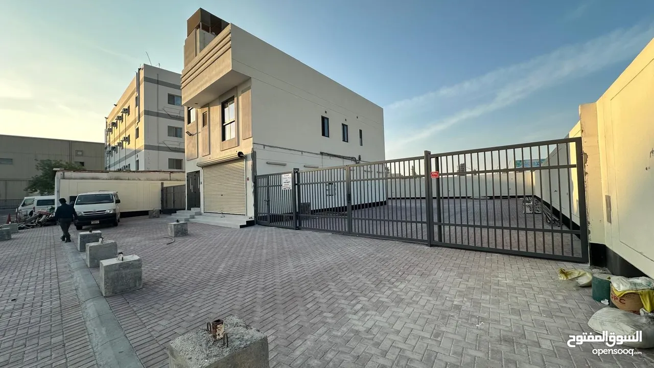 For Rent Industrial Building & Workshop Of 830 Square Meters