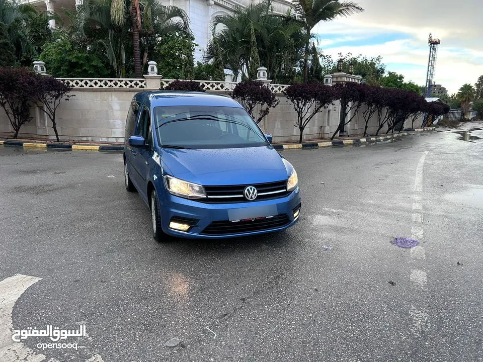 كادي 2018-غرفة مبطنة -ركاب (6+1)ماتور 2000 ديزل ماشي 110الف كليو فحص الف دفعة 50الف كاش والباقي شيكت