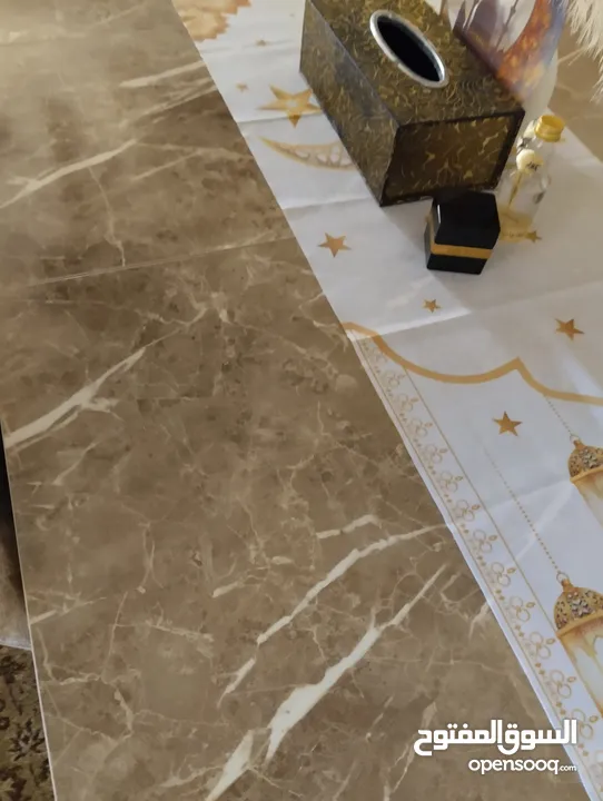 طاولة سفره رائعه 6 كراسي