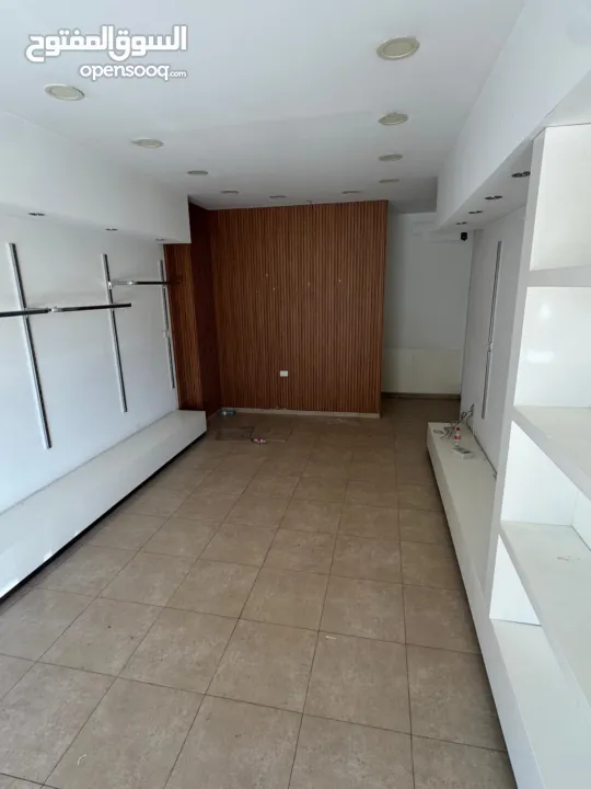 محل تجاري رام الله التحتا مقابل ابنك العربي