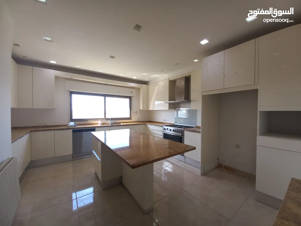 شقة غير مفروشة للإيجار 320م2 ( Property 17823 )-175089661