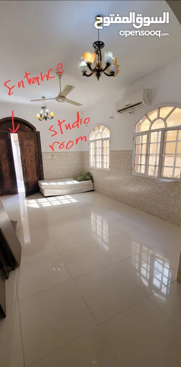 أستوديو بمدخل خاص بالعذيبة موقع متميز من البحر و18 نوفمبر Studio with private entrance"Aziba"18th st