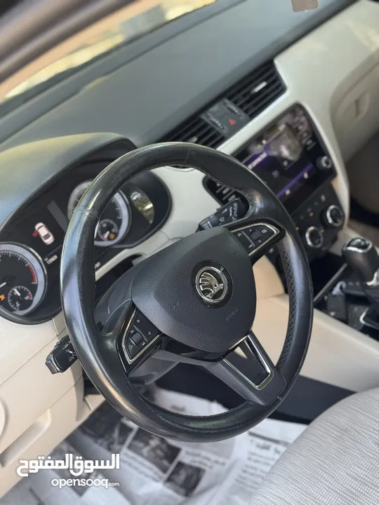SKODA OCTAVIA 2019 صالون  اوتم2000 ديزل  فل مسكر إضافات عدا الفتحة  سعر مميز كاش  طلاء اصلي بلكامل