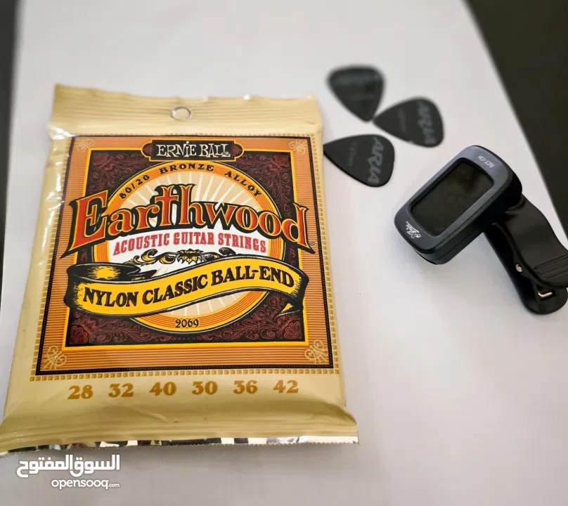 URGENT! Aria Brand Acoustic Guitar