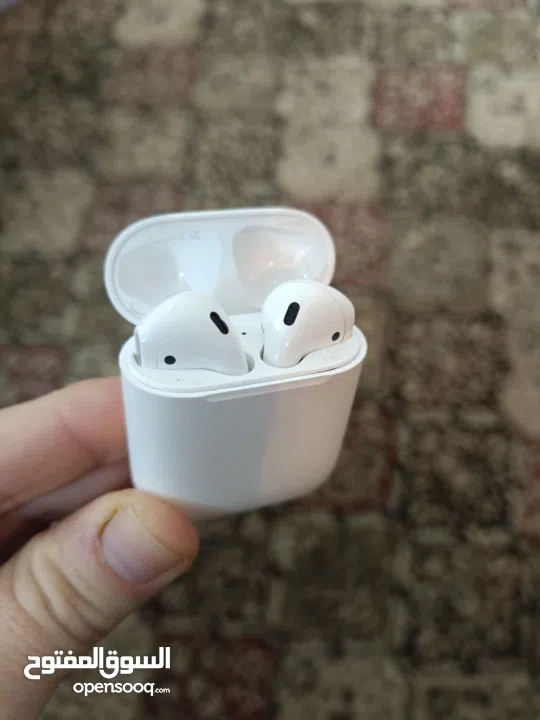 AirPods 2 الاصلية للبيع