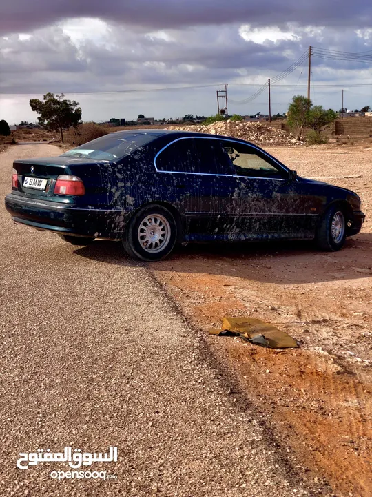 BMW E39 520i