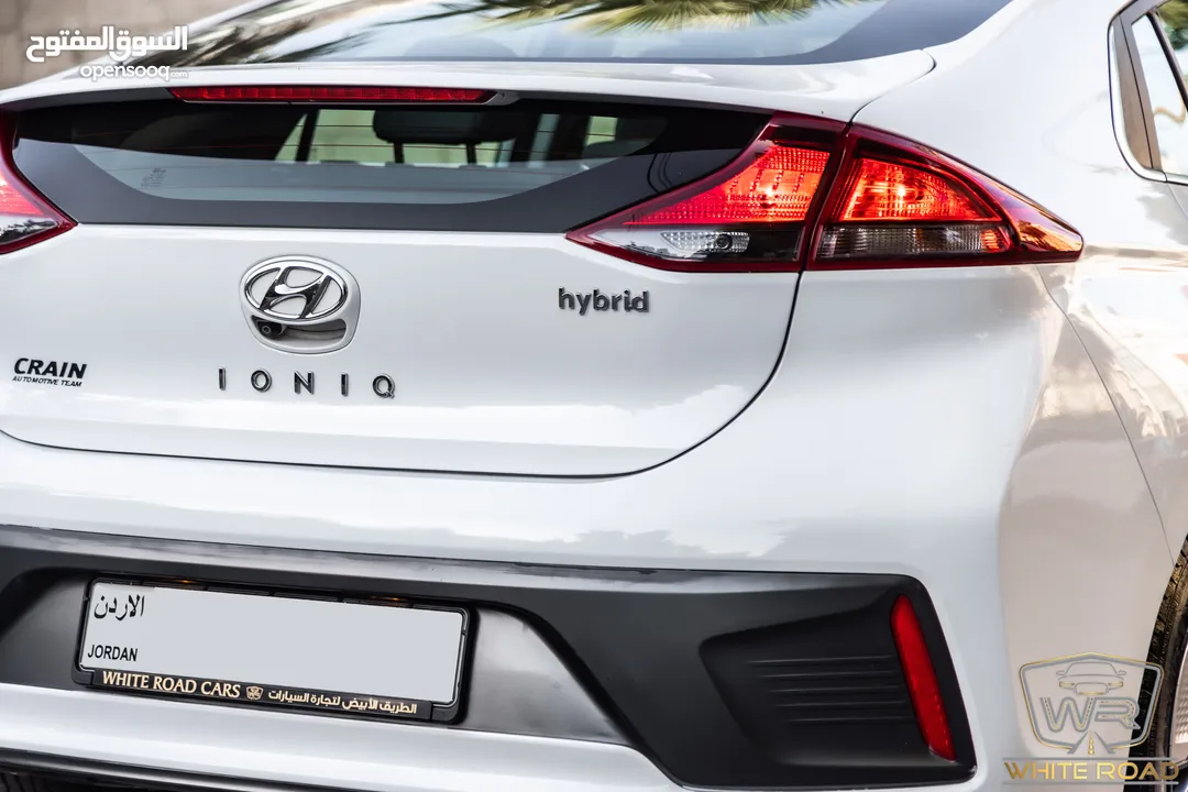 Hyundai Ioniq Hybrid 2021  السيارة وارد كوريا و بحالة ممتازة جدا و قطعت مسافة 135,000 كيلو متر