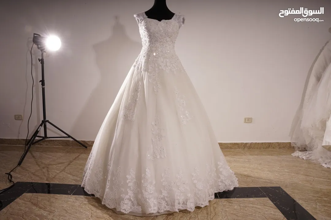 بدلات عرايس جديده و شبه جديده للبيع