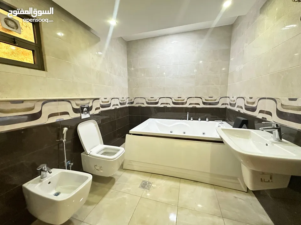 شقة غير مفروشة للإيجار في دير غبار ( Property 43180 )-175106911