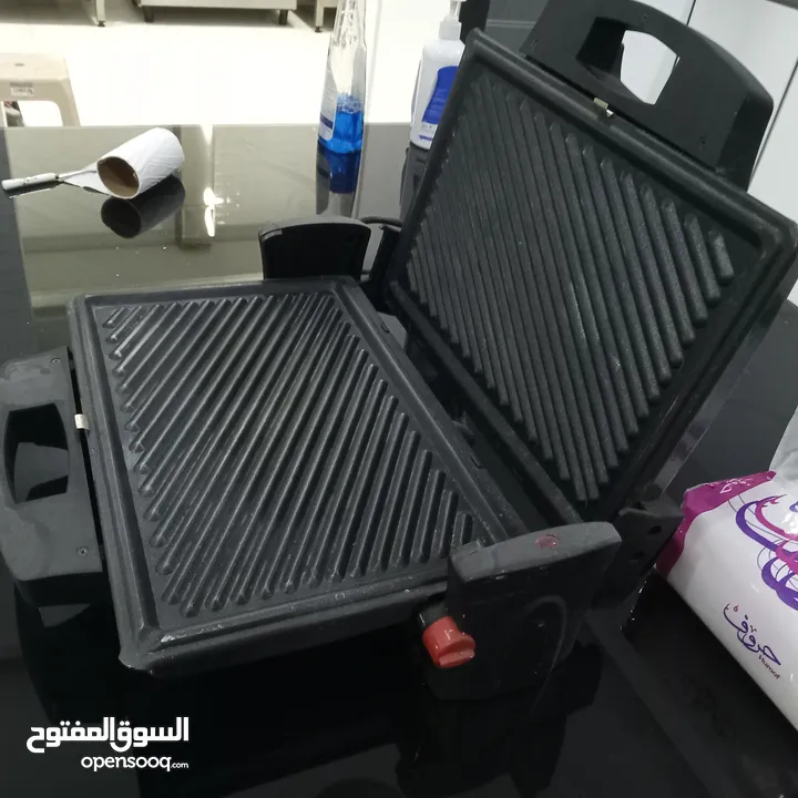 URGENT SALE CLEARANCE TOASTER