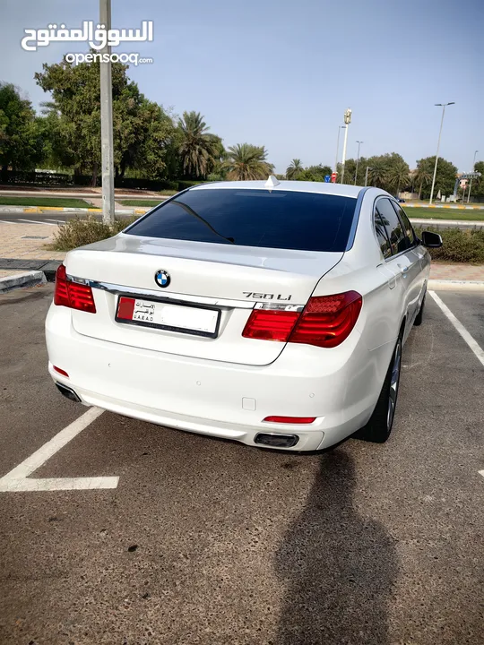 خليجي بي ام كاملة المواصفات Bmw 740li 2012 gcc