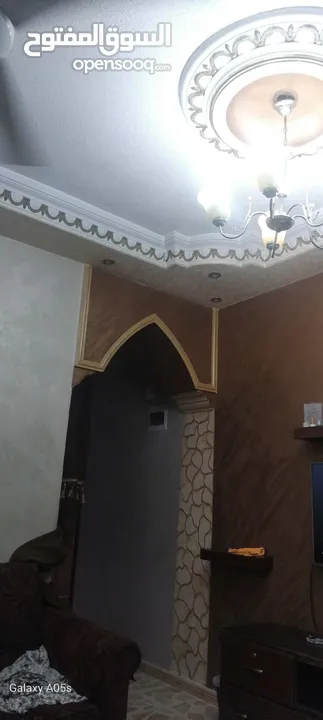 شقتين للبيع ارضية وطابق ثالث وبلكونه سوبر لوكس
