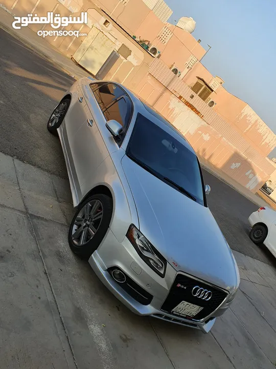 Audi a4 اودي اي 4 نظيف للبيع