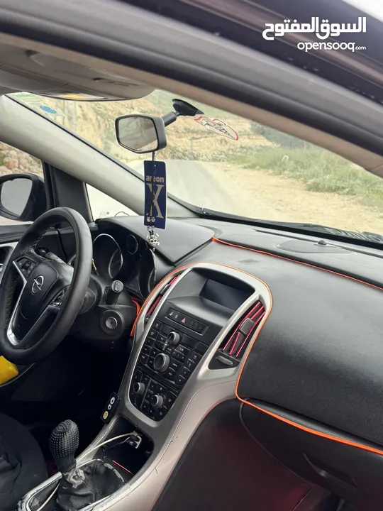 Opel astra j اوبل استرا ج 2013 للبيع على كاش فقط سياره فل فل