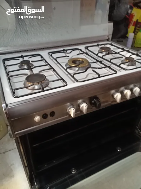 فرن غاز 90 سم للبيع صناعه مصريه بحاله جيده جدا كله شغال