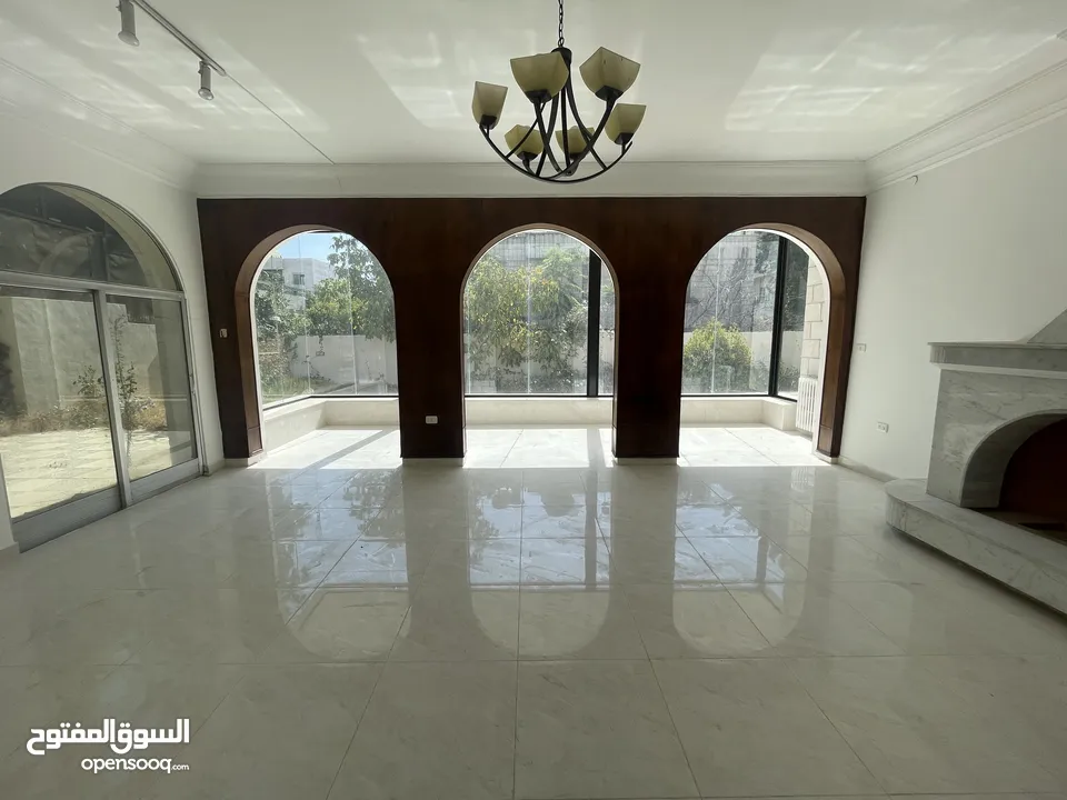 Fully Renovated Villa for rent in Shmesani ( Property 39160 )-174787713