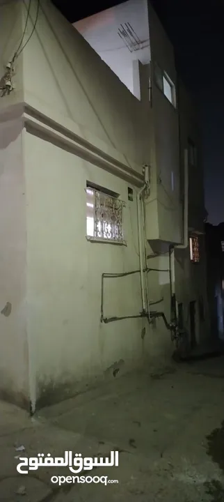 بيت للبيع. 3 شقه