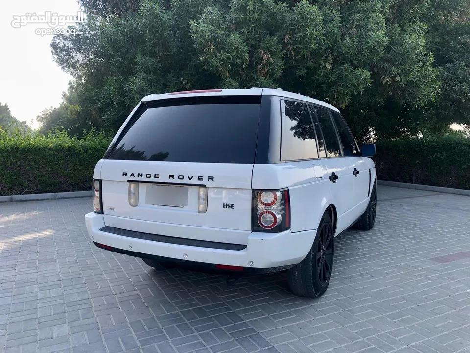 RANGE ROVER HSE  MODEL 2012 CLEAN CAR FULL OPTIONS FOR SALE