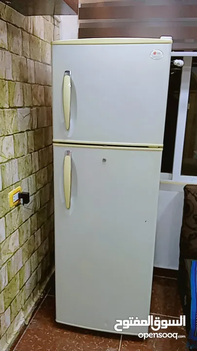 ثلاجه lg+فريزر sona للبيع