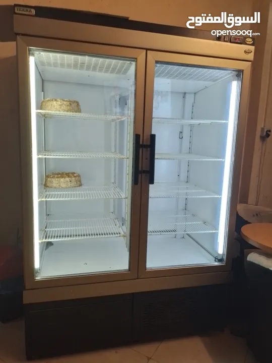 معدات محل حلويات