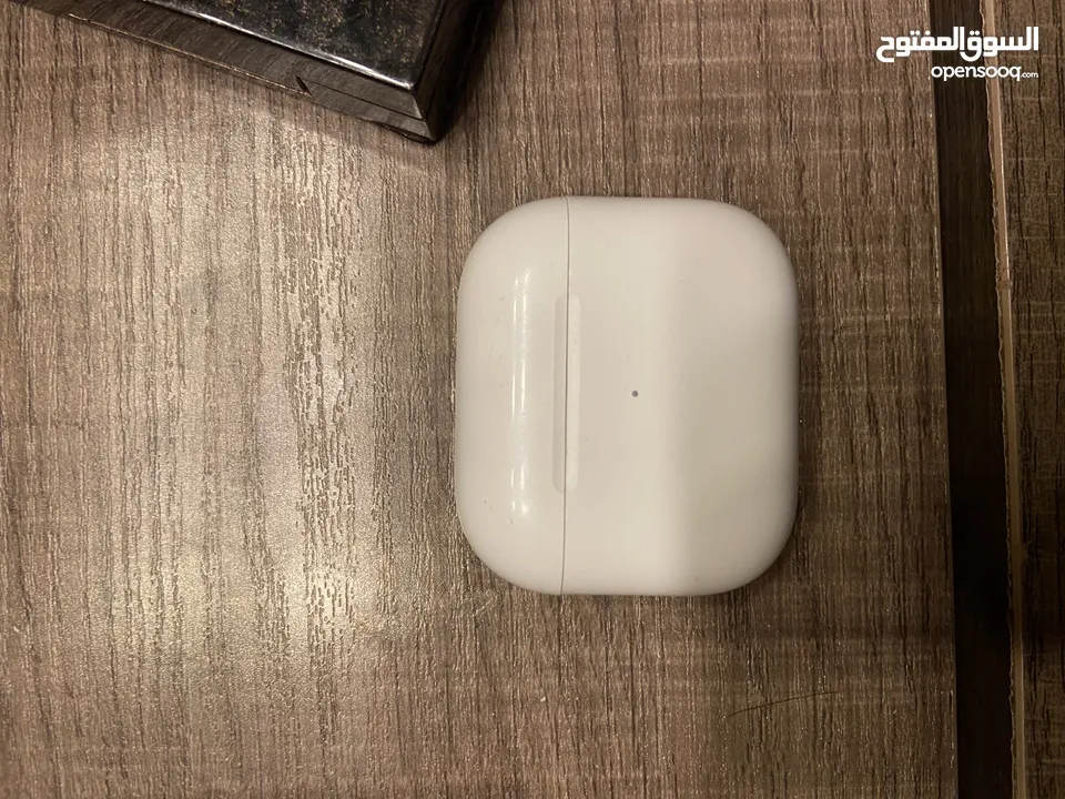 airpods 4 مستعمل