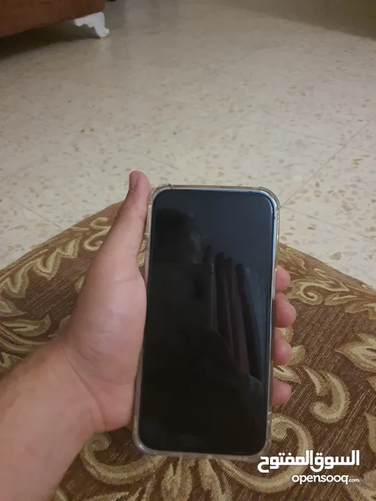 ايفون 13 128G مش مفتوح بحاله الوكاله نظيف بطارية 77‎%‎