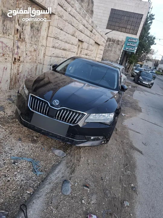 سكودا سبيرب سياره نضيفه مرتبه بسعر مرتب