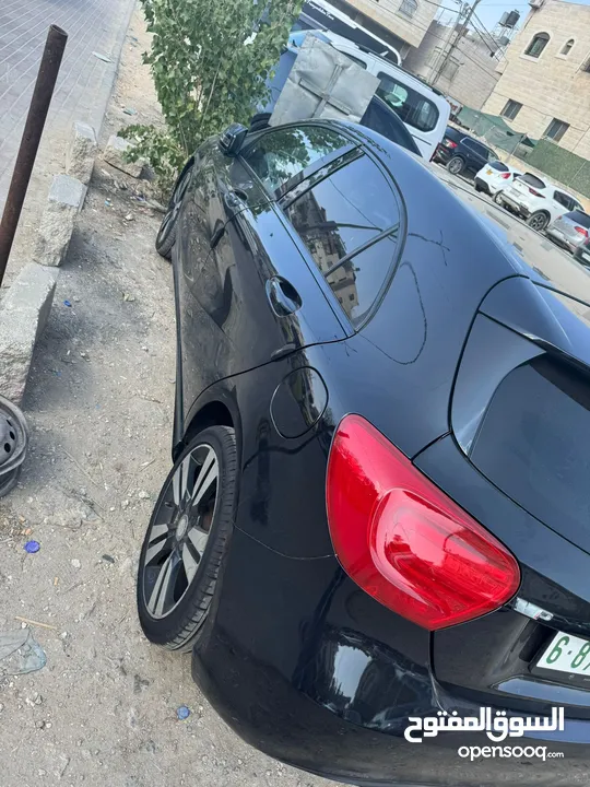 مرسيدس a180
