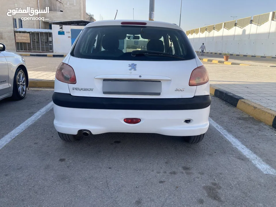 بيجو 206 اتوماتيك للبيع او البدل على بيكانتو حديث