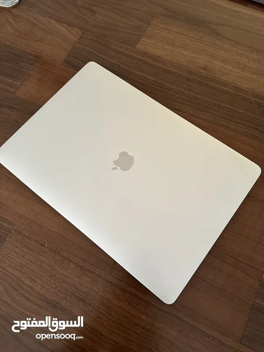 MacBook Pro 16inch