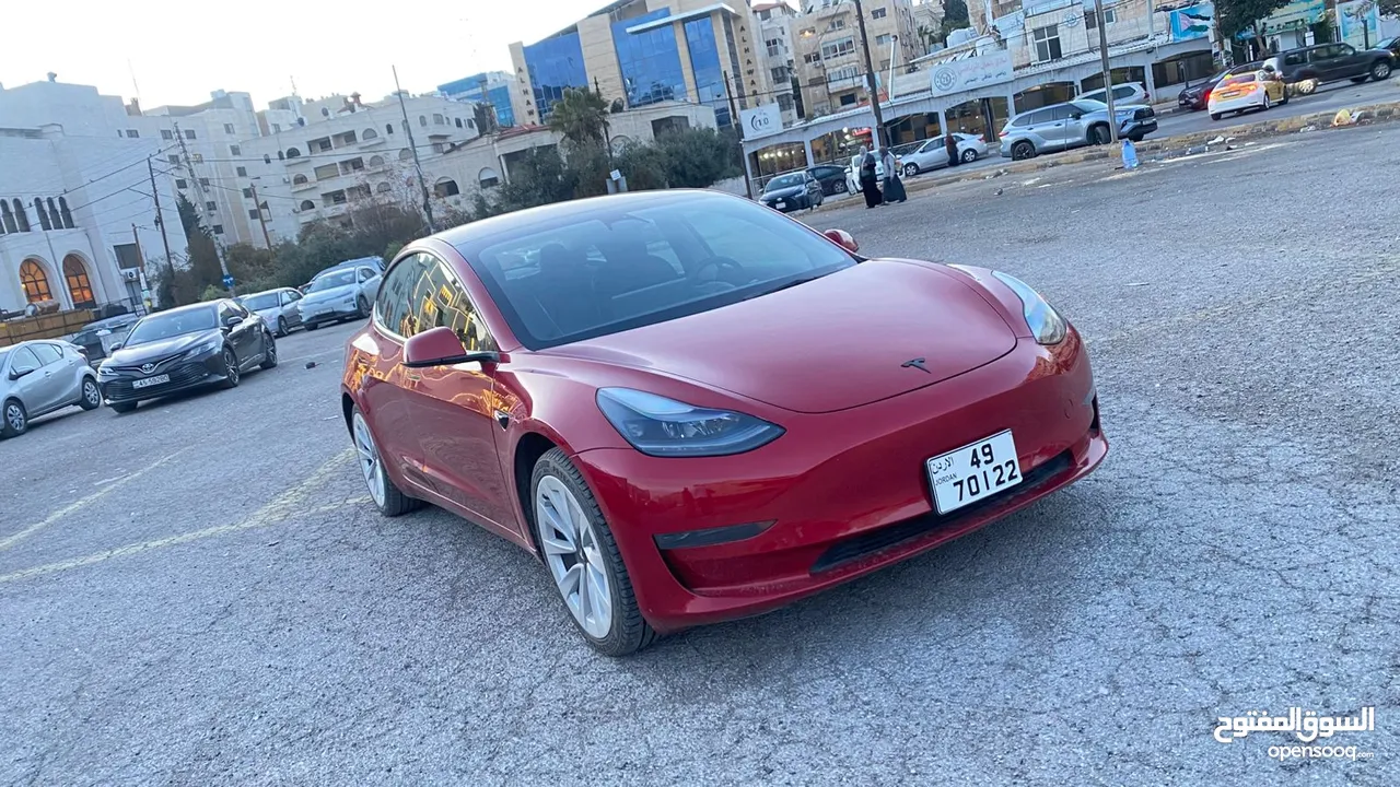 Tesla model 3 2022 standard plus/7 جيد / اتوسكور A/ عداد قليل كاش وبالاقساط
