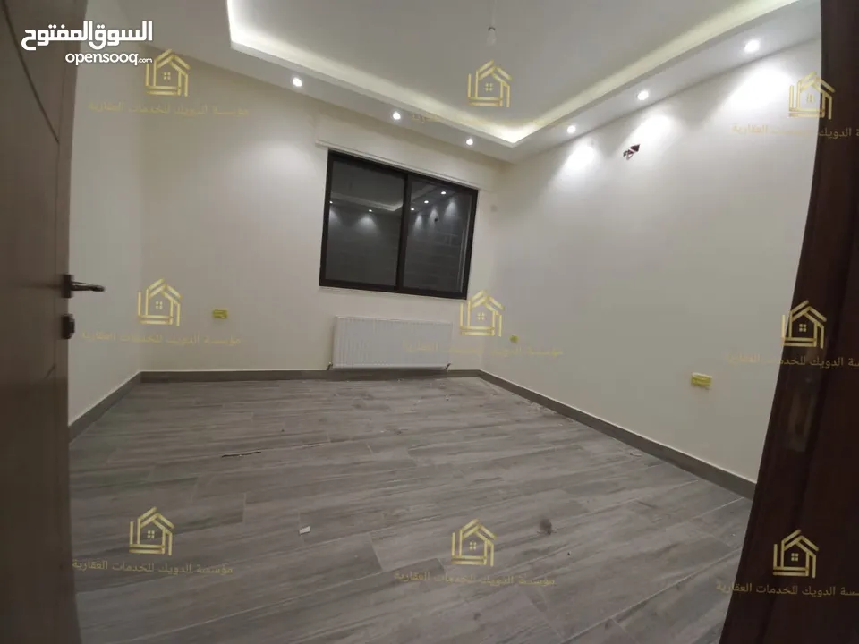 شقة جديدة - لم تسكن - خلدا - 3نوم 1ماستر - 200م - بلكونة بإطلالــــه مميزة - قرب الخدمات العامة -