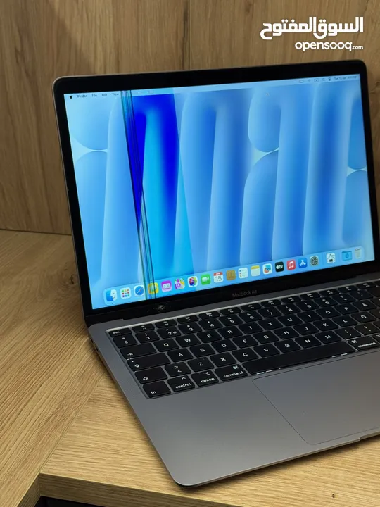 MacBook Air 2020 خط بالشاشة (Mac Mini)