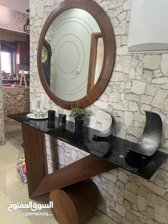 شقه مفروشه للايجار الشهري طلاب او طالبات الشمال او الاجانب