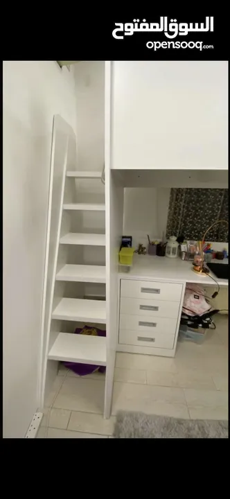 غرفة نوم خشب تفصيل بحالة ممتازة للبيع customized solid wood bedroom in a great condition for sale