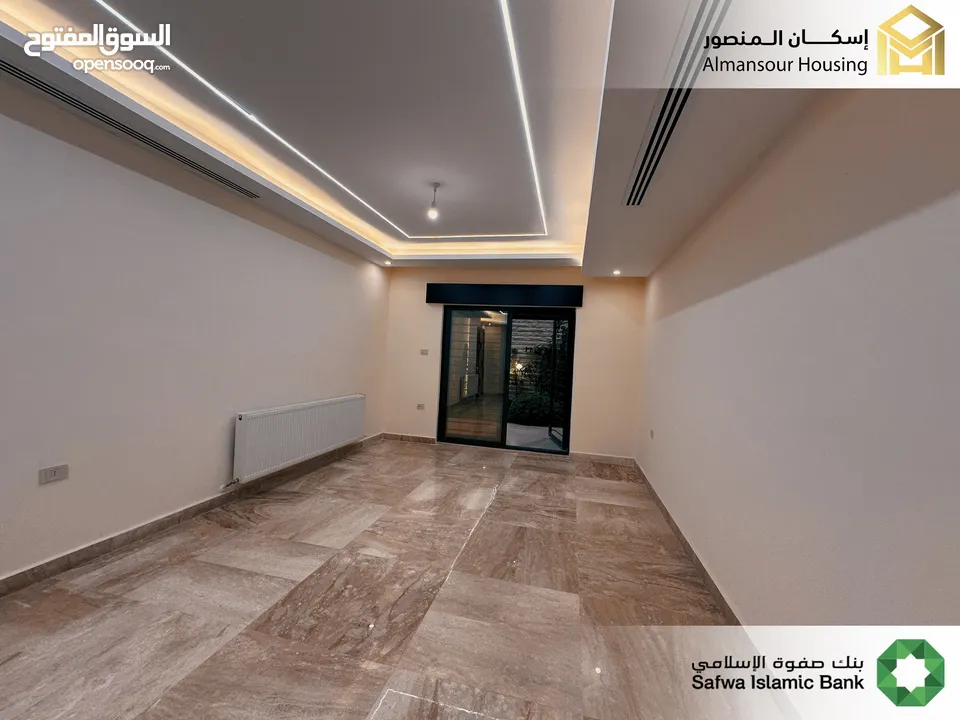 شقة ارضي معلق 190م2 يسار فاخرة للبيع في منطقة مكة مول/ مشروع مكة مول 5 (1/2) ( إسكان المنصور )