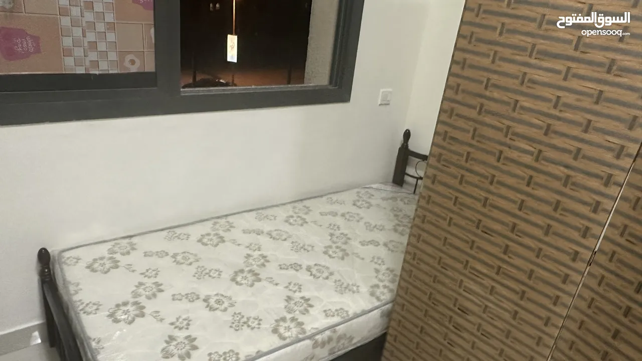 Executive bed space for rent in ewans in dip1 for Indians