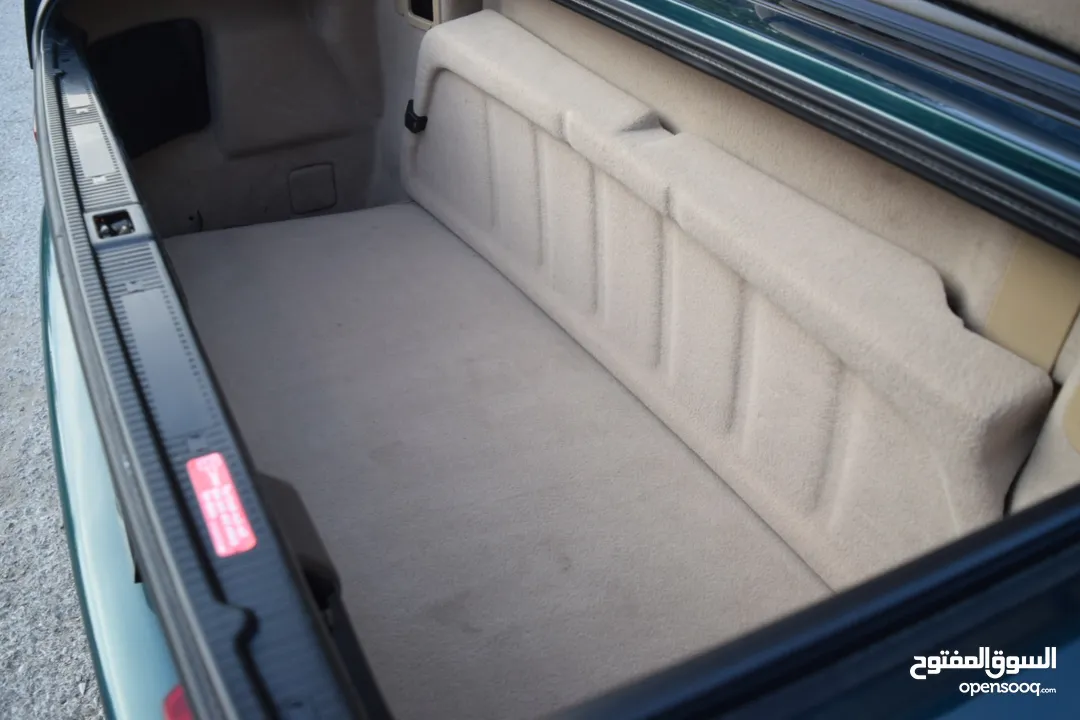 Mercedes SL320 1995 بحالة الوكالة