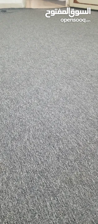 موكيت لون سكني مقاسه 4*4 عدد 3 نظيف جدا بسعر طري قابل للتفاوض اقرأ الوصف