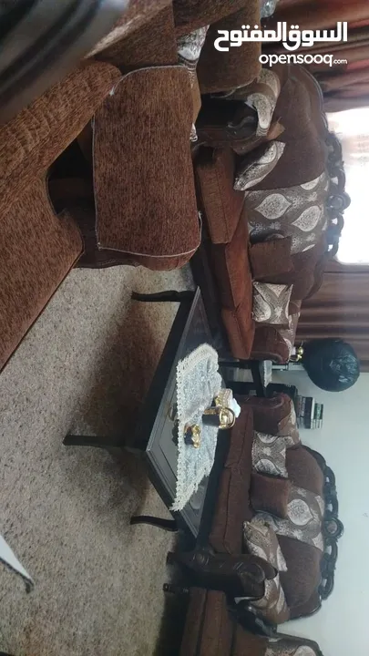 طقم كنب استعمال بسيط خشب ممتاز